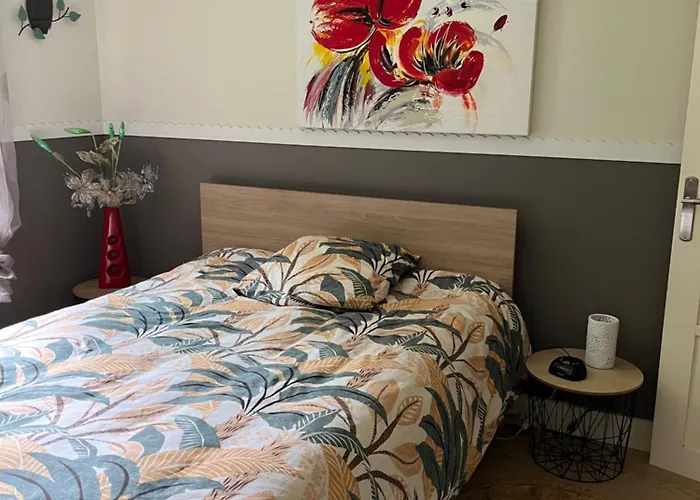 Agreables Au Calme Bed & Breakfast